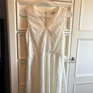 XS Francesca’s off white lace dress